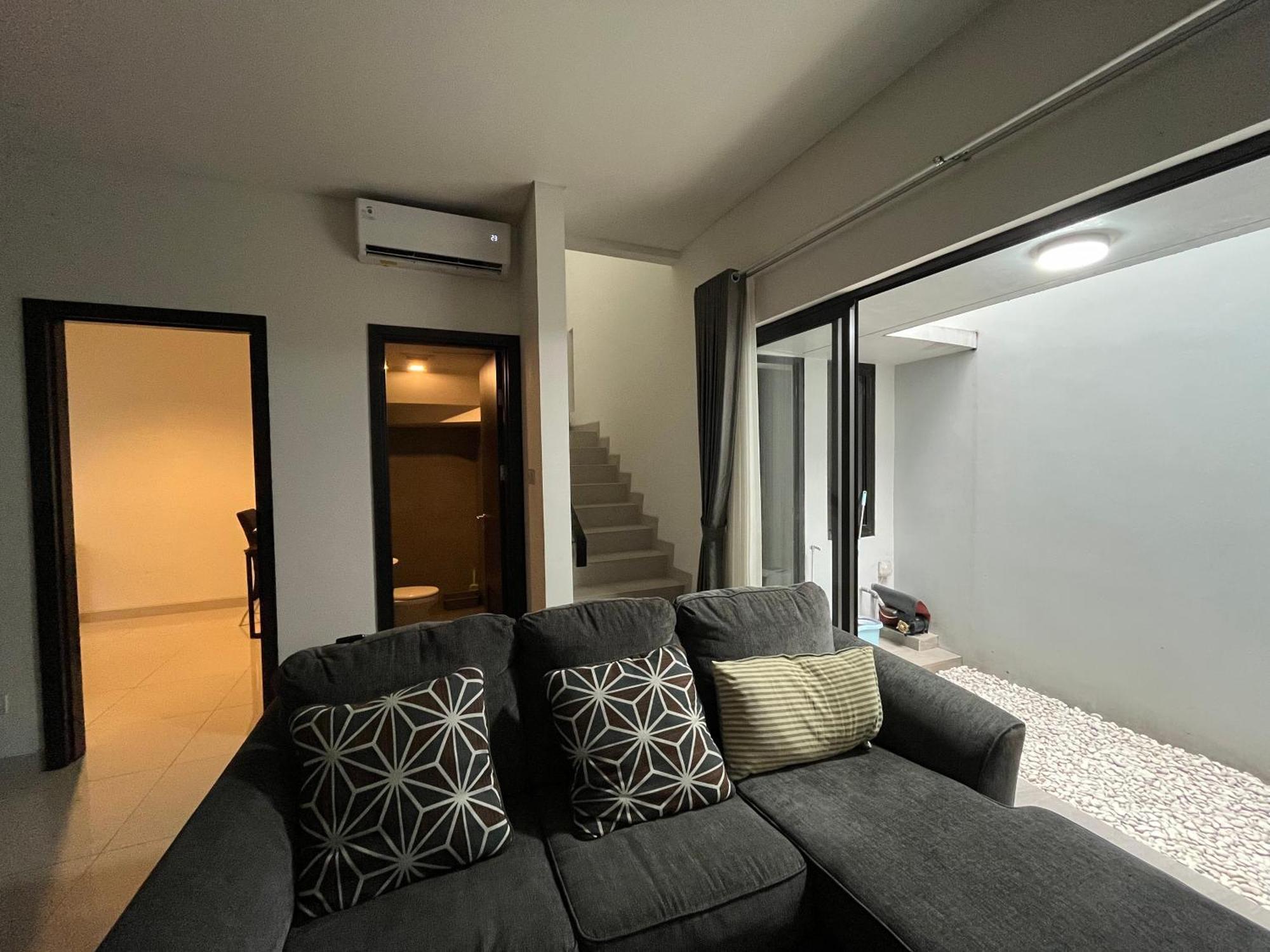 2 Floor Cozy House In Wisteria Jakarta Garden City ภายนอก รูปภาพ