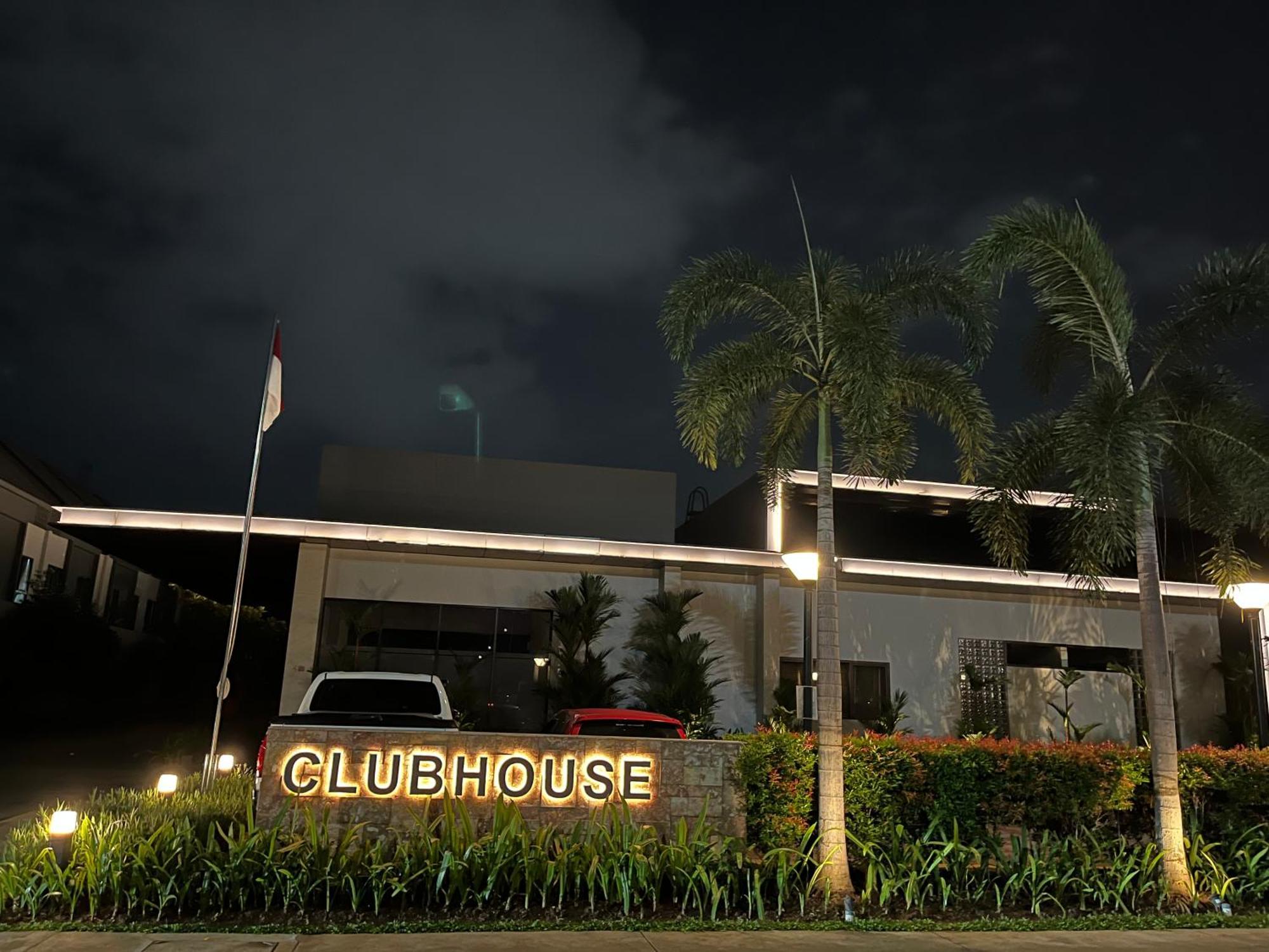 2 Floor Cozy House In Wisteria Jakarta Garden City ภายนอก รูปภาพ